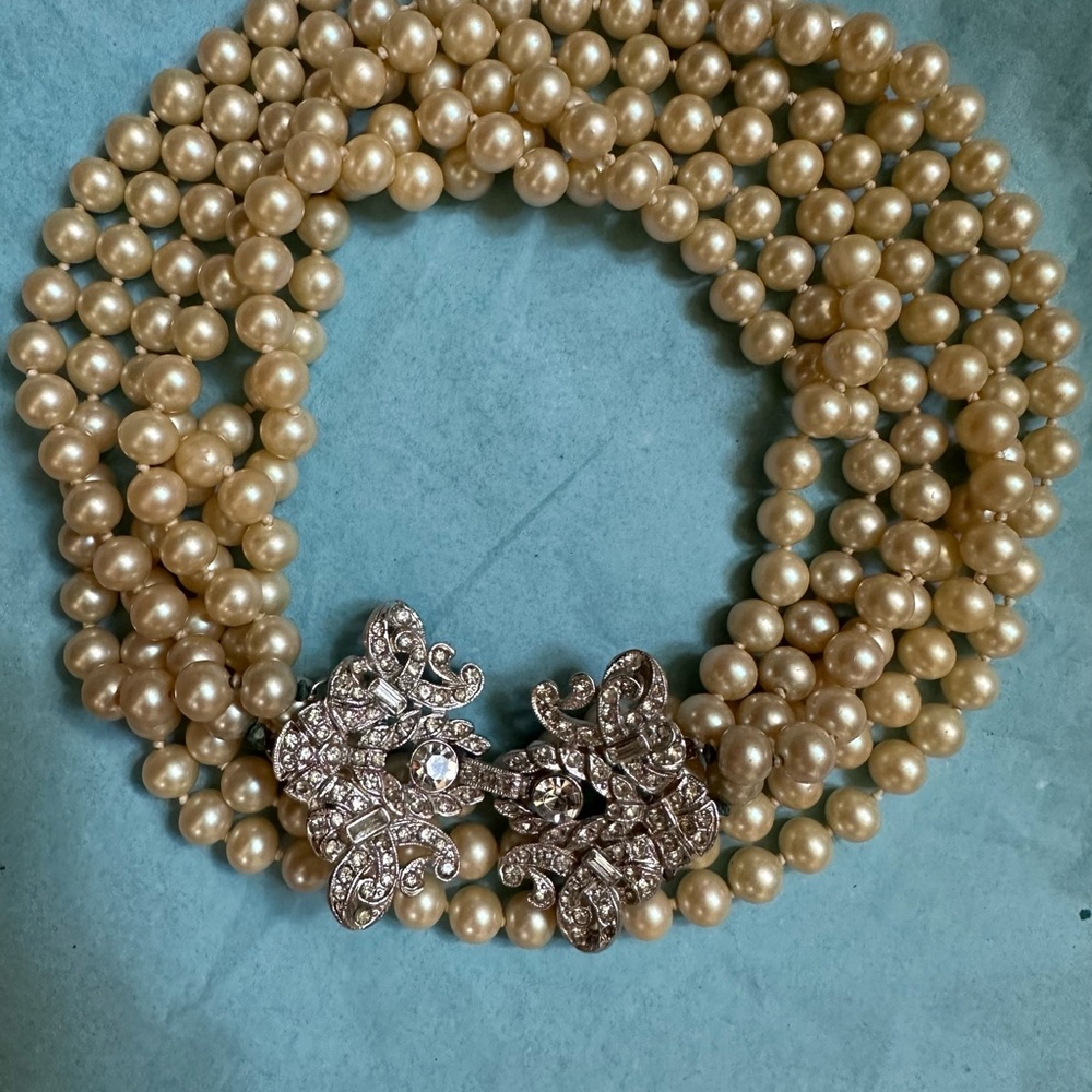 Stunning Vintage Kenneth Lane